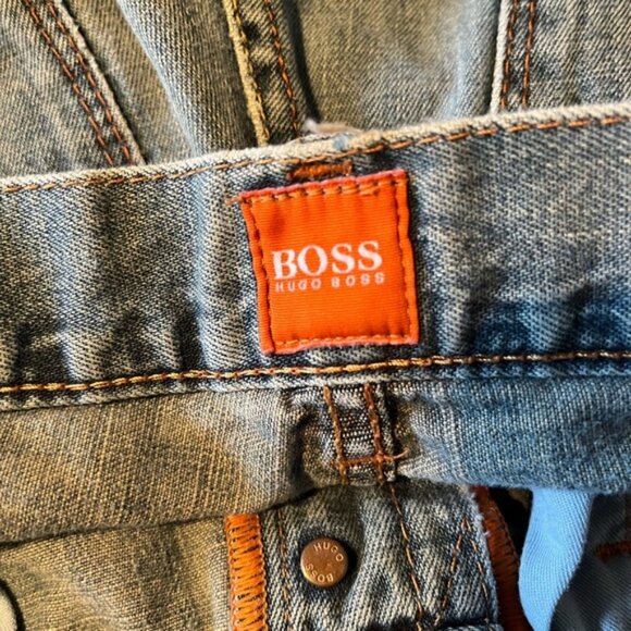 Hugo Boss 34x30 Light Wash Relaxed Fit Button Fly - Picture 3 of 4